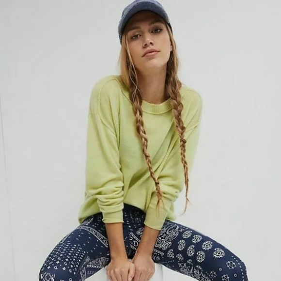 Pilcro Boat-Neck 100% Cashmere Oversized Emmeline Sweater in Citron Tea size S - Picture 3 of 13